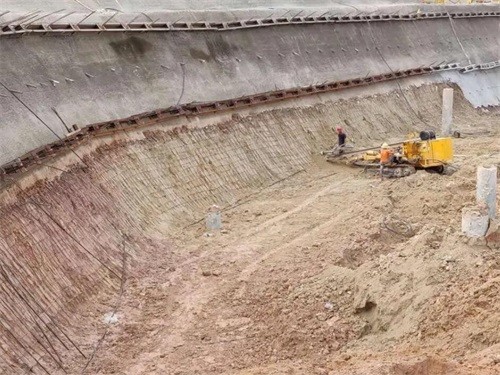 金口河基坑边坡加固